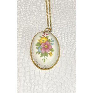 Newhall English Fine Bone China Pendant Flowers Porcelain Gold Tone Chain